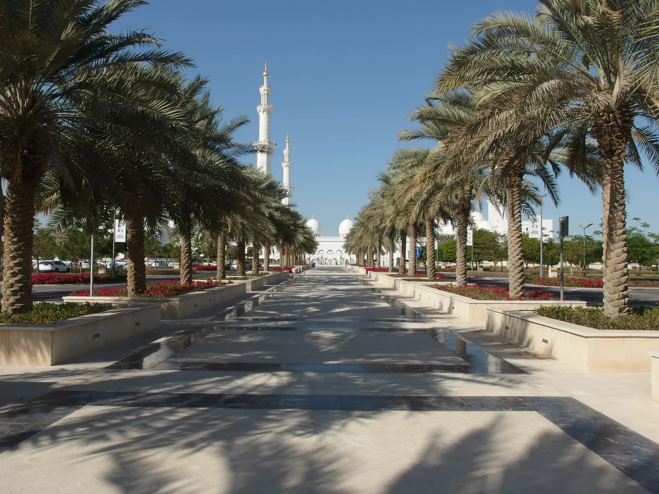 Abu Dhabi residents