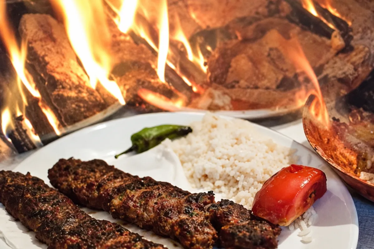 مطعم كباب اوزيارت التركي ( الأكلات التركية