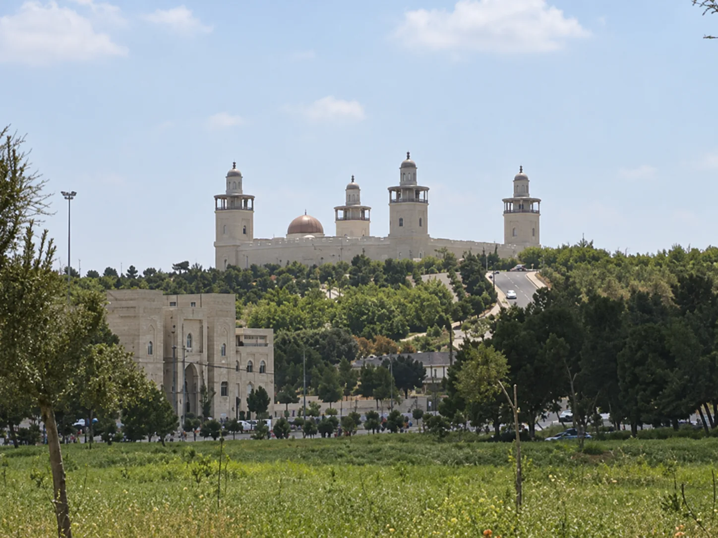 حدائق الحسين العامة