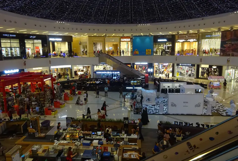 Dubai Marina Mall in Dubai