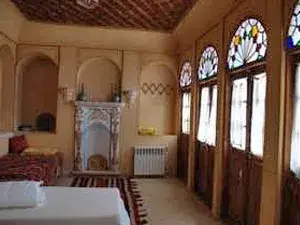 فندق توريست