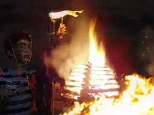 مهرجان حرق الساحرات