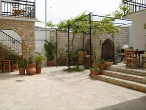 كونتويانيس هاوس