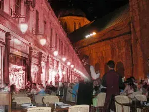 مطعم ليلى'ز