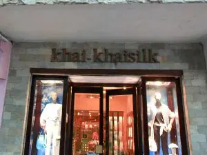 alt