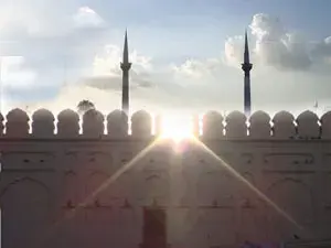 ضريح داتا جانج باخش