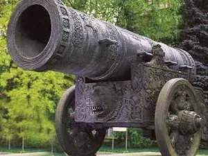 Czar Cannon and Czar Bell