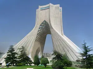 ساحة وبرج أزادي