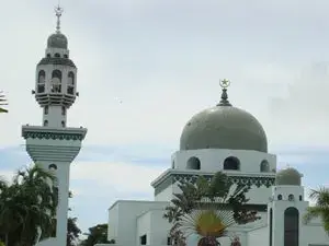 مسجد كامبونغ لامباك