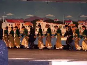 مهرجان الرقص التقليدي اليوناني