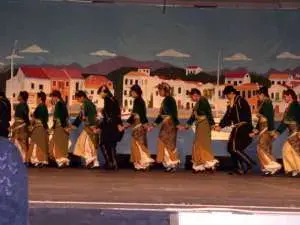 مهرجان الرقص التقليدي اليوناني