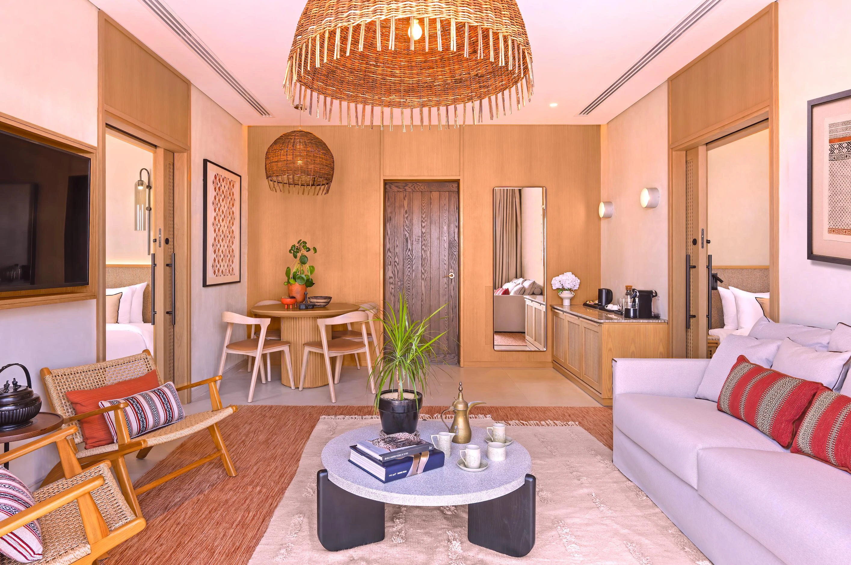 Escape to Sharjah Collection This Summer and Enjoy 30% Off press image
