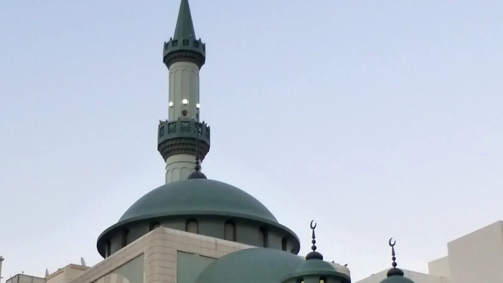 مسجد خليفة التاجر