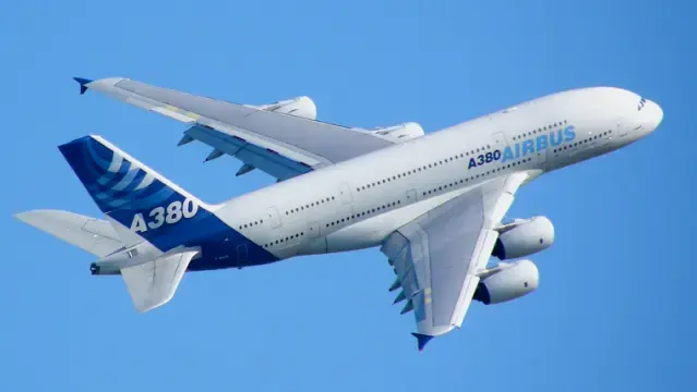 "القطرية" تتهيأ لاستقبال 3 طائرات "أيرباص - A380" العملاقة