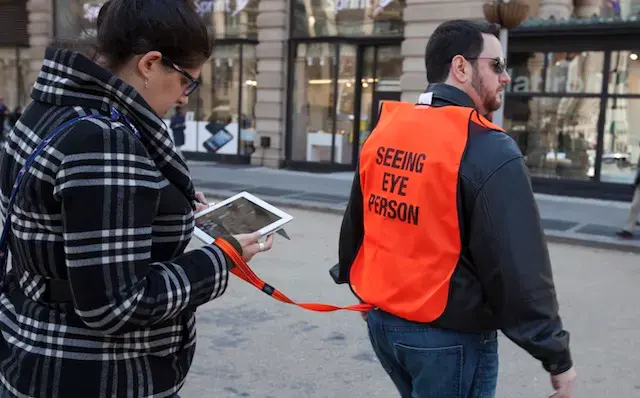 ‘Seeing Eye People’ For Text-Obsessed NYC Pedestrians