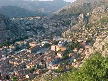 أوزون جول التركية تشهد تدفق السياح العرب