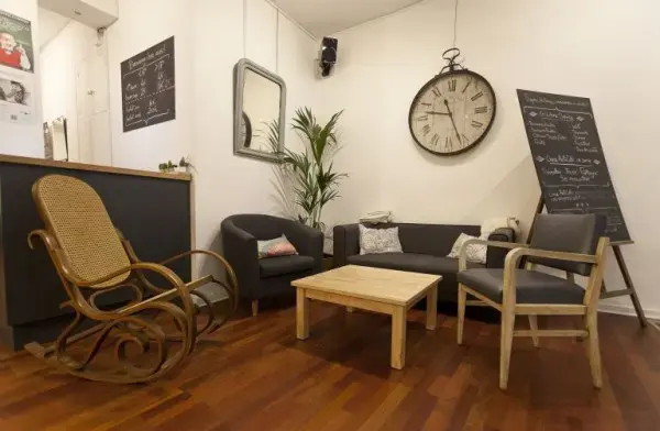Pay per minute cafes in Europe