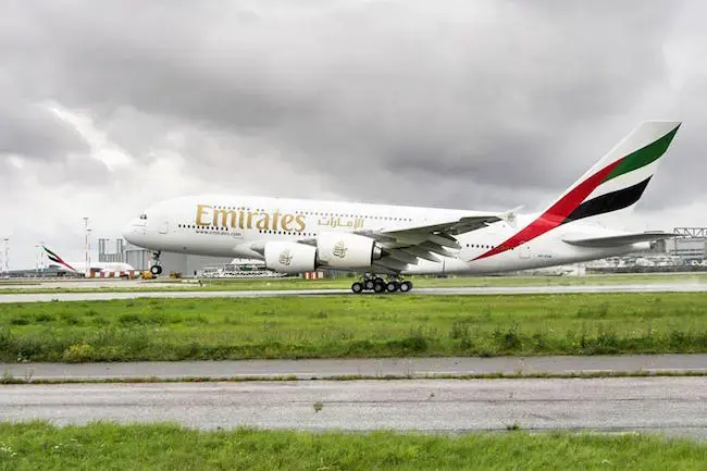 Emirates launches Apple Pay to UK fliers