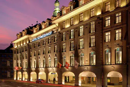 Honours for Qatari luxury hotel