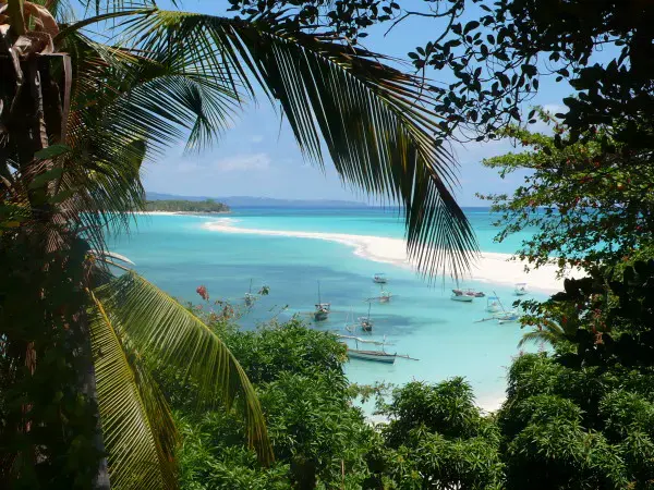 Top 10 most beautiful islands 2014