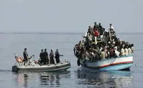 وصول 55 مصريًا مرحلين من إيطاليا