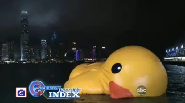 World’s Biggest Rubber Duck ‘Dies’ 3
