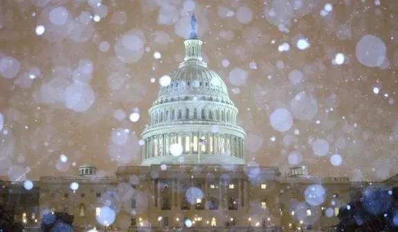 Storm sees thousands of US flights cancelled