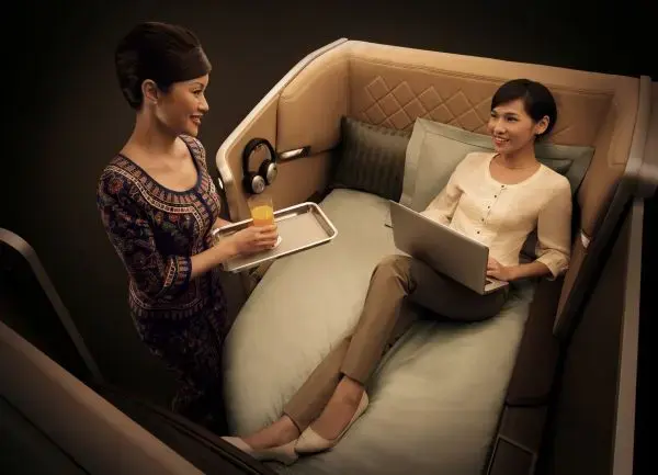 Air France reveals luxury first class seat 3