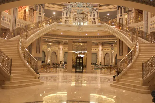 فندق الرتيز-كارلتون، الرياض واحة من الاسترخاء في فصل الصيف