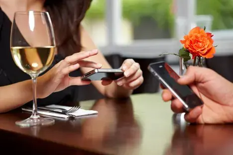 Best Food Apps for Travelers