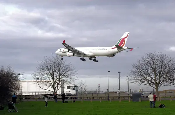 Passengers invited to View Heathrow from new plane spotting platform