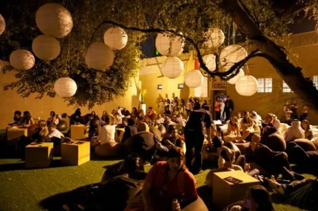 "دبي للثقافة" تفتح باب المشاركة في الدورة الرابعة من "معرض سكة الفنّي"