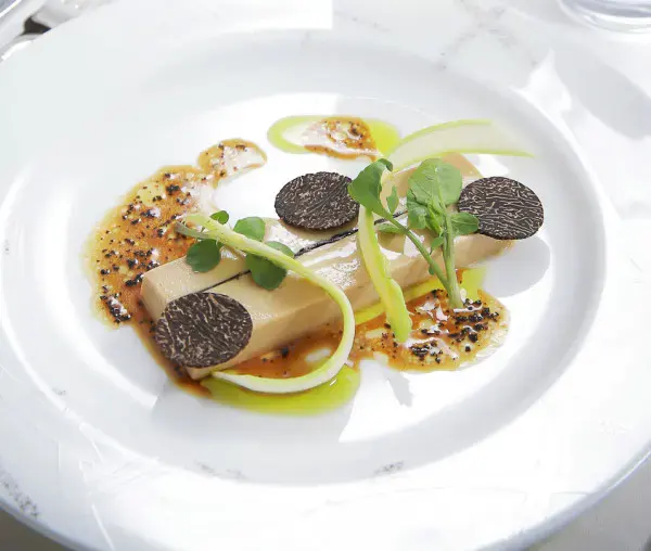 Cathay Pacific to serve Mandarin Oriental Hotel menu