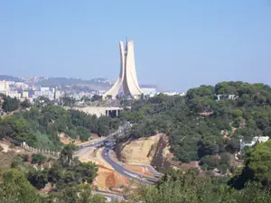 وزير السياحة الجزائري يعلن عن نية بلاده تطوير السياحة