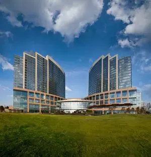 Hyatt: Hyatt Regency Qingdao opens in China