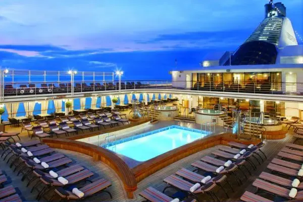 Top 5 most luxurious cruise liners