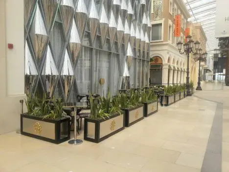 Roberto Cavalli opens a new Cavalli Caffè in Kuwait