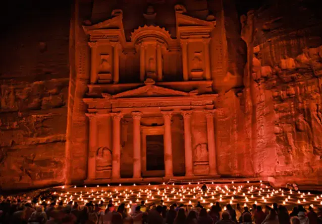 (2.98) مليار دينار الدخل السياحي في الأردن