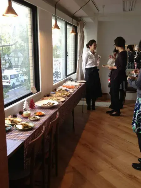'Nap Cafe' in Tokyo caters just to women