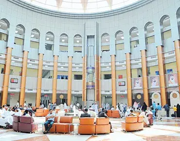الإمارات: إلزام فندق بتعويض أوروبية مائتي ألف درهم لإصابتها بالصرع
