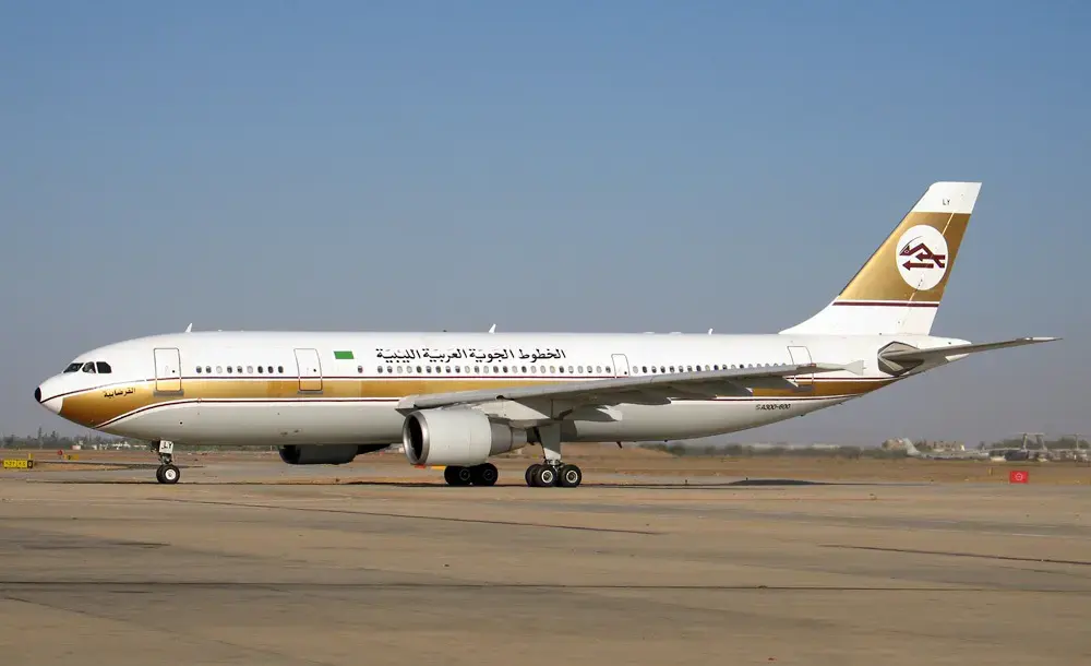 هبوط إضطرارى لطائرة ليبية لإنقاذ حياة راكبة