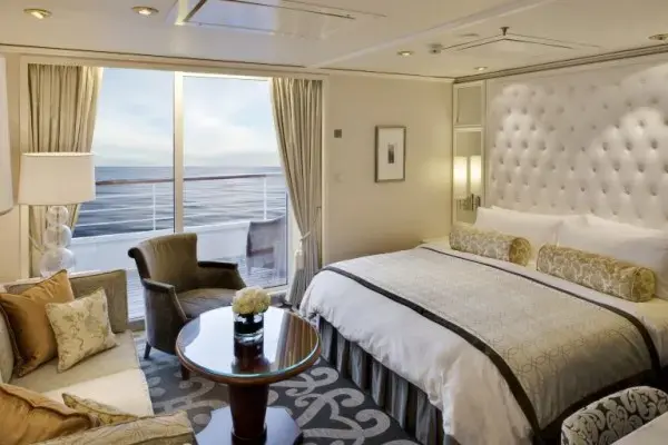 Top 5 most luxurious cruise liners 2