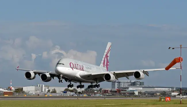 Qatar Airways starts A380 service to London