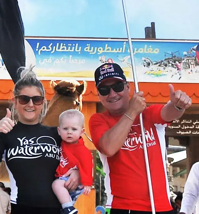 عُروض اليوم الوطني الـ44 في ياس ووتروورلد أبوظبي إماراتية بإمتياز