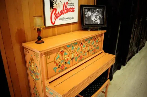 ‘Casablanca’ piano to auction for up to $1.2 mn
