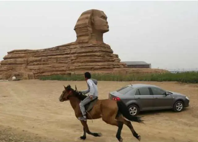 الصين تبني أبو الهول نسخة طبق الأصل