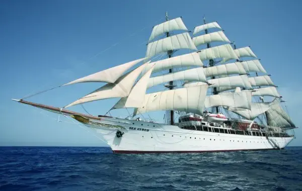 Top 5 most luxurious cruise liners
