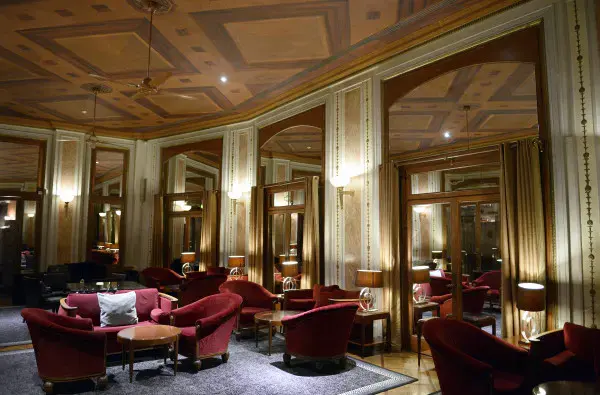 Luxury hotel auctioning off its furniture