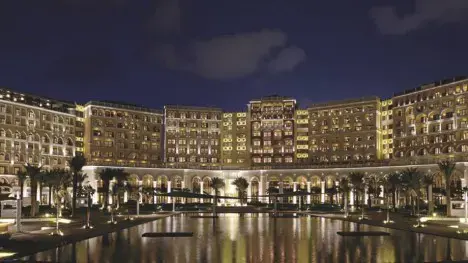 Ritz-Carlton Abu Dhabi Offers Camel Milkshakes