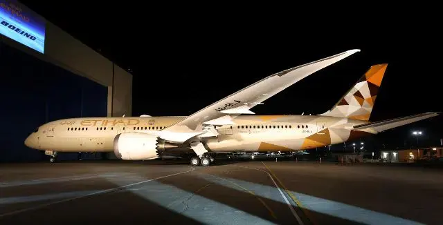 الاتحاد للطيران تكشف النقاب عن طائرتها من طراز بوينغ 787-9